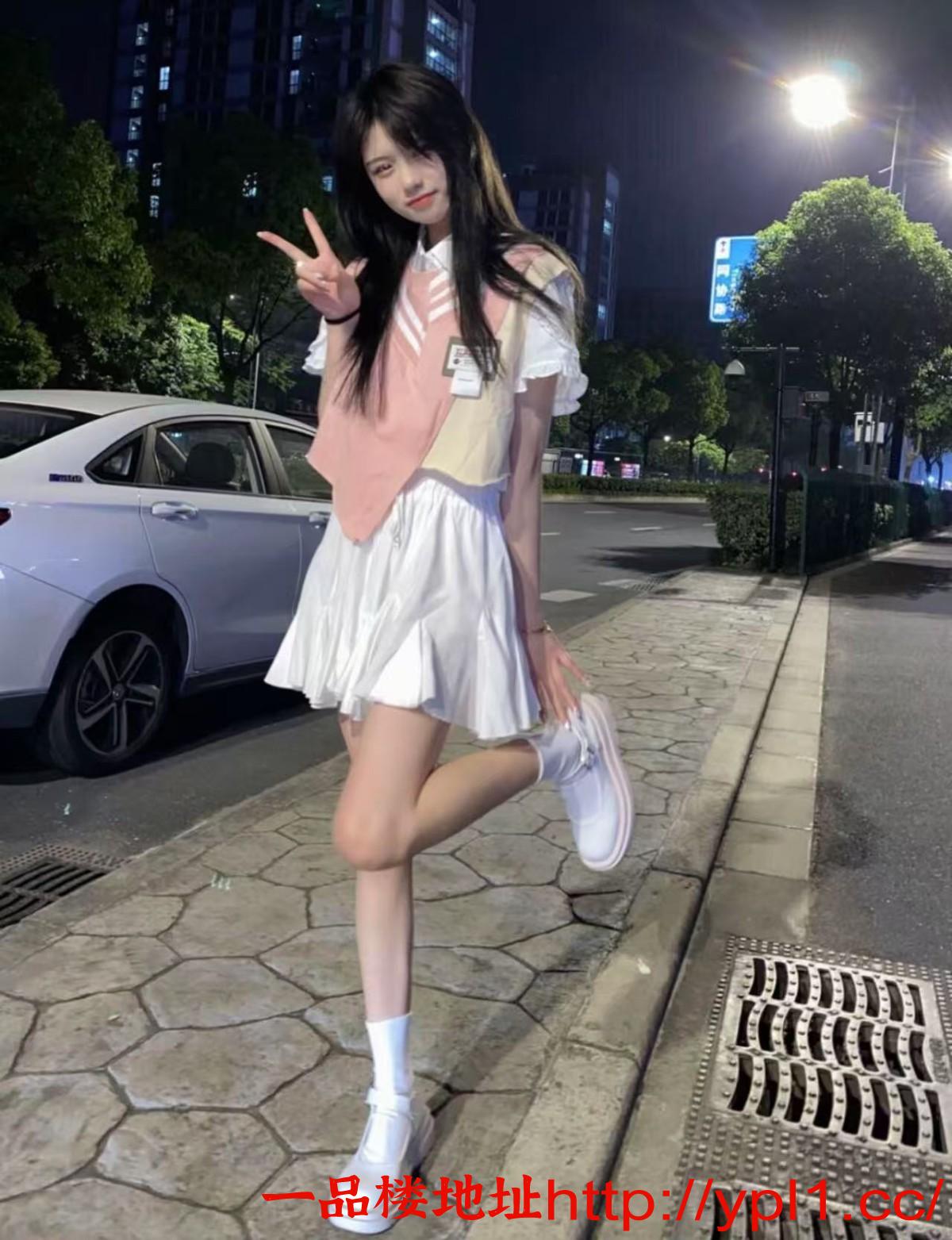 1fb6e57ee3a6d7c8ec58804d13a441aeedd8f7ae838b259e82905b3cf1a03193.0.JPG